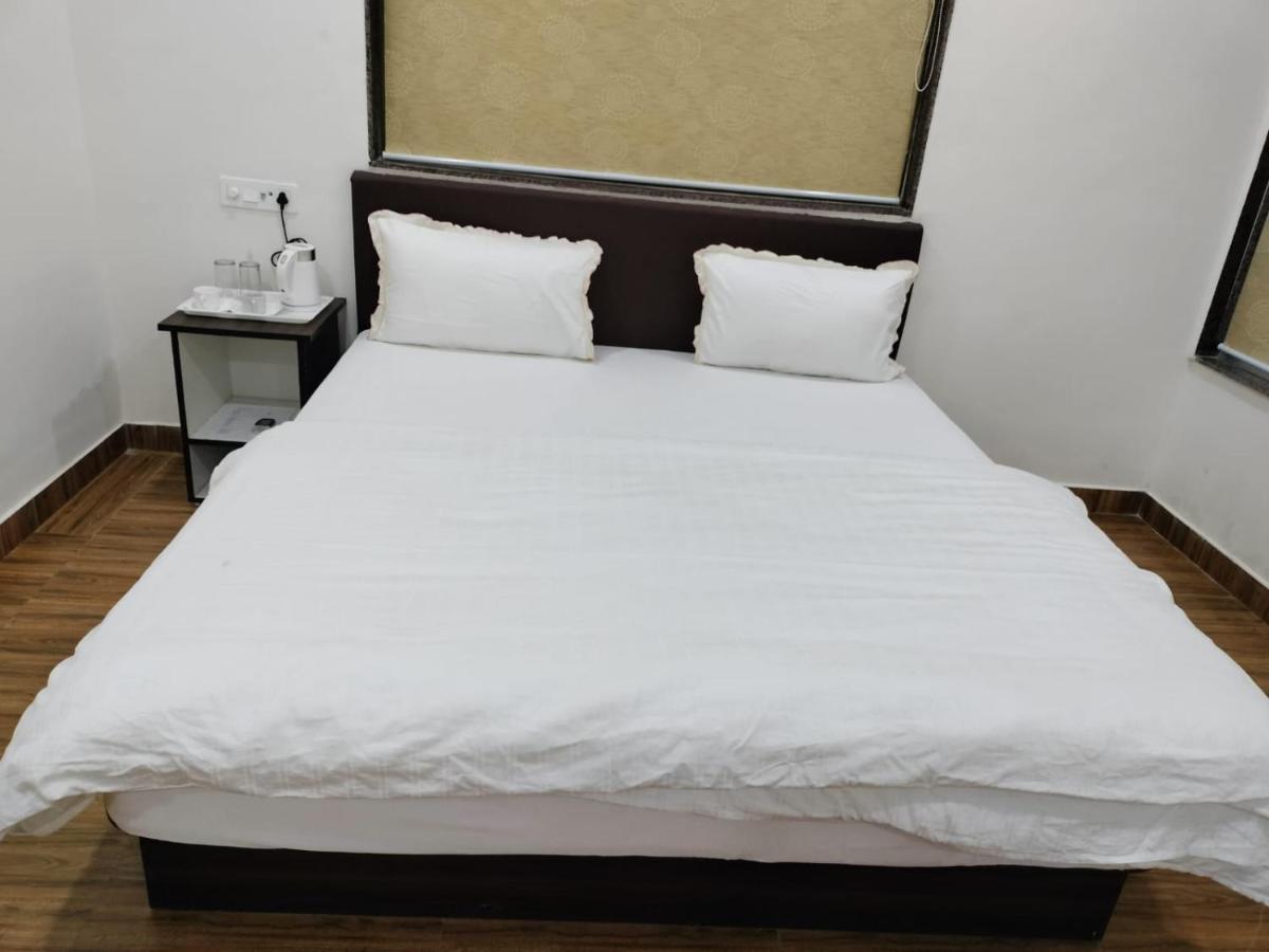 Hotel Satkar International Chhindwara Екстер'єр фото