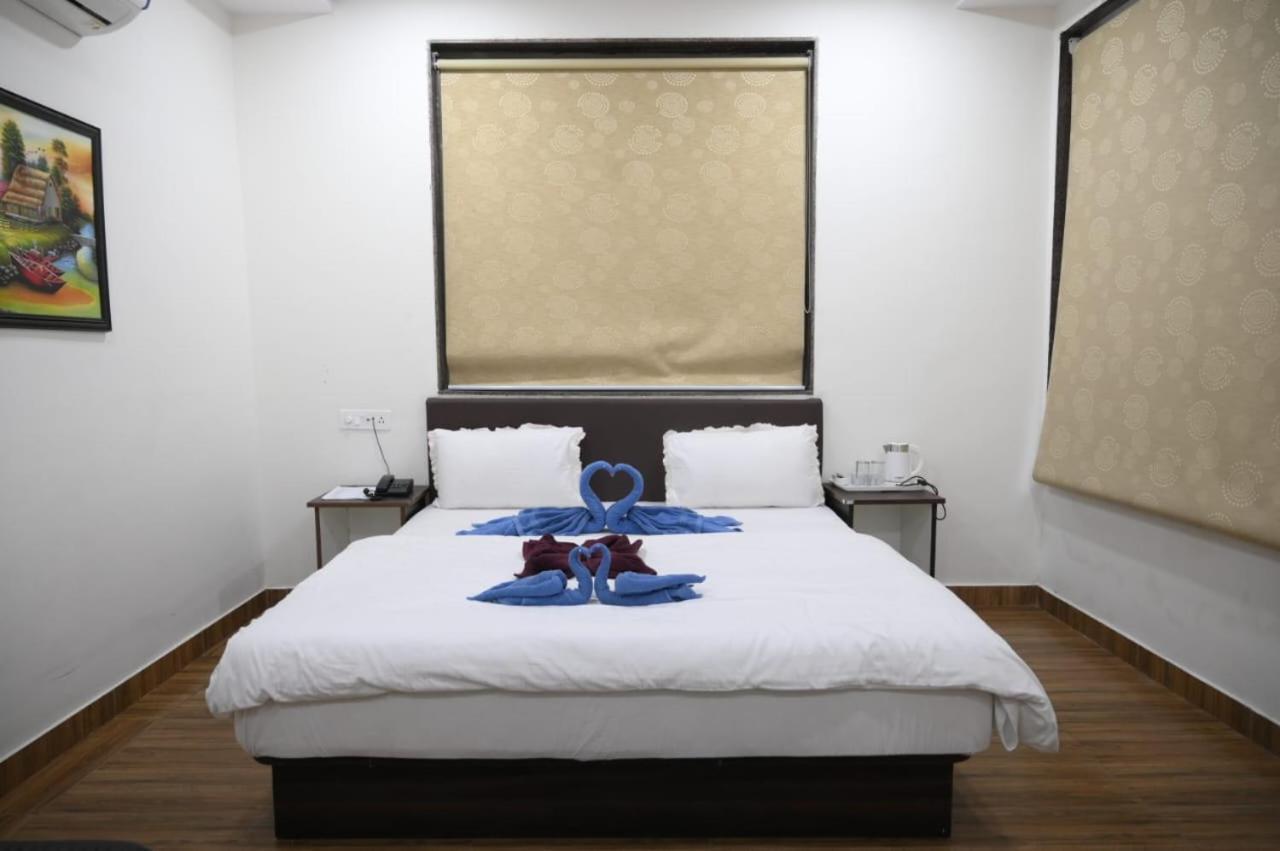 Hotel Satkar International Chhindwara Екстер'єр фото