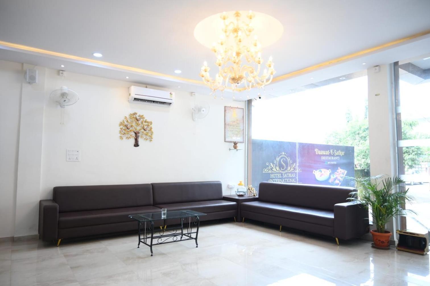 Hotel Satkar International Chhindwara Екстер'єр фото
