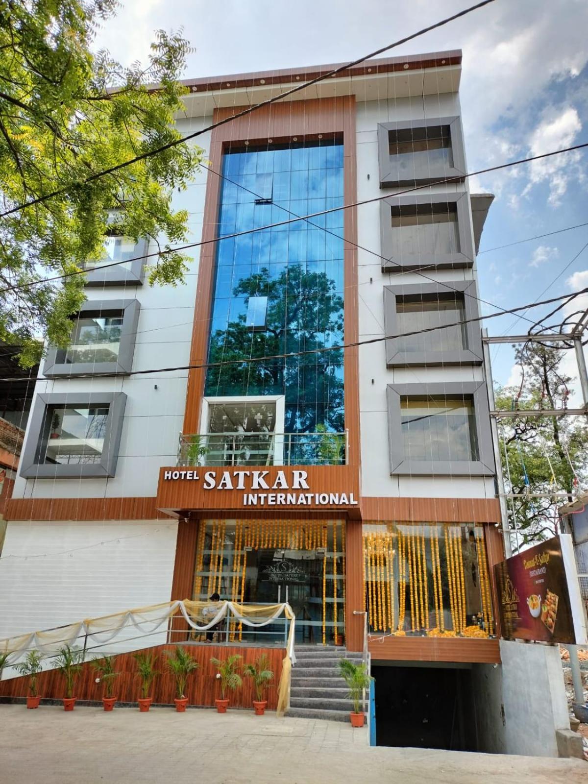 Hotel Satkar International Chhindwara Екстер'єр фото